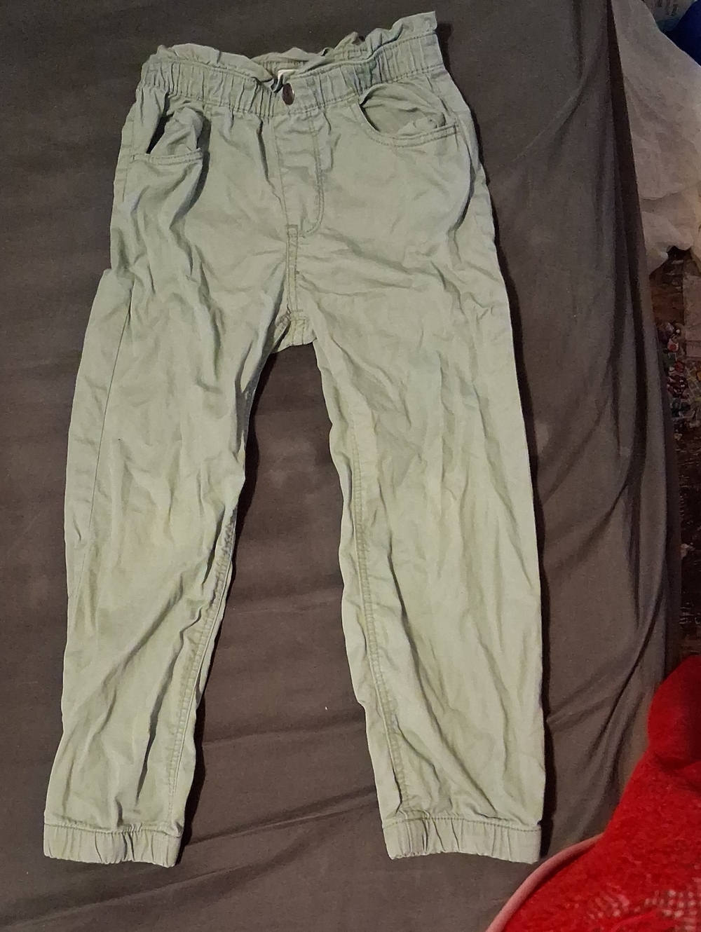 Old Navy  5T Girls Elastic-Waist  Pants With A Fake Button  — Light Sage Green